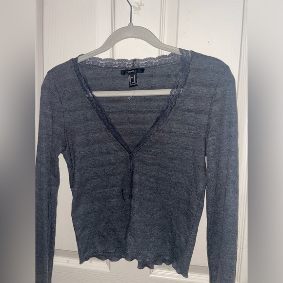Lace Dark Grey Top size Medium - Picture 3 of 3